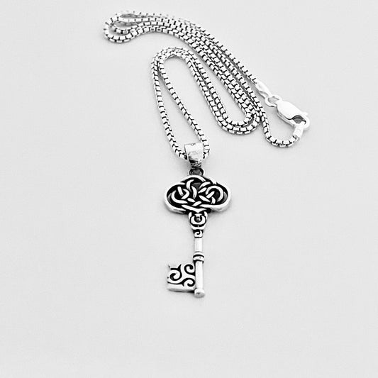 925 Sterling Silver Celtic Triskele Key Necklace | Trinity Love Knot Silver Chain