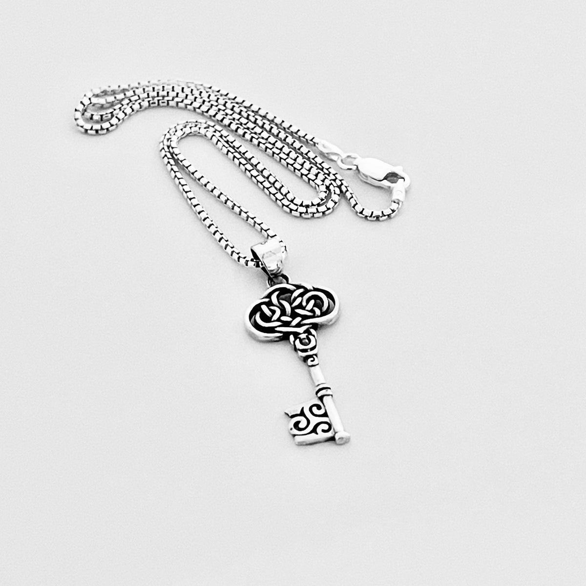 925 Sterling Silver Celtic Triskele Key Necklace | Trinity Love Knot Silver Chain