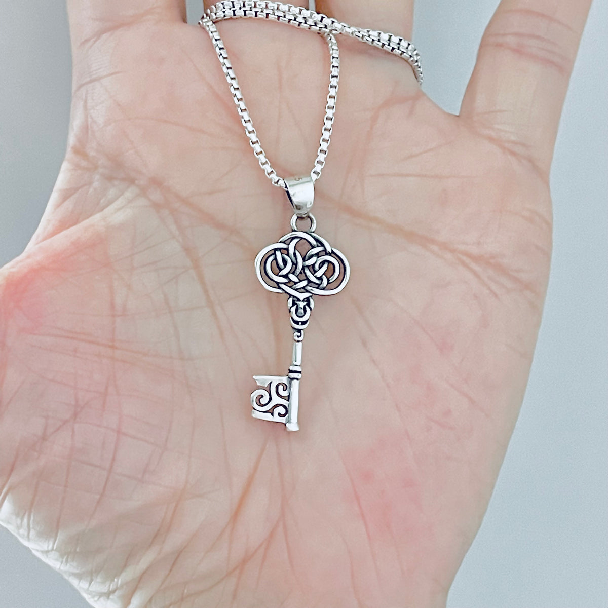 925 Sterling Silver Celtic Triskele Key Necklace | Trinity Love Knot Silver Chain