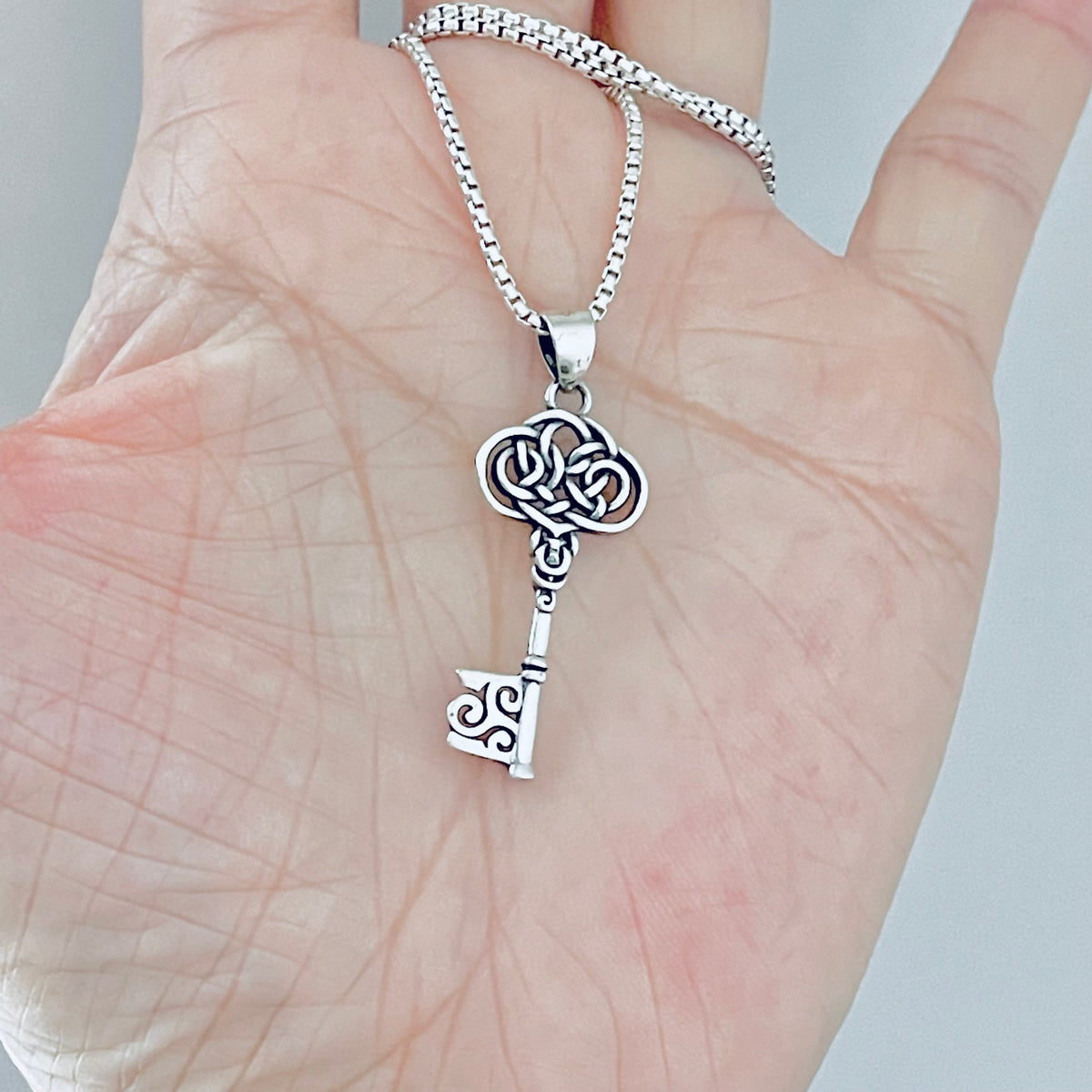 925 Sterling Silver Celtic Triskele Key Necklace | Trinity Love Knot Silver Chain