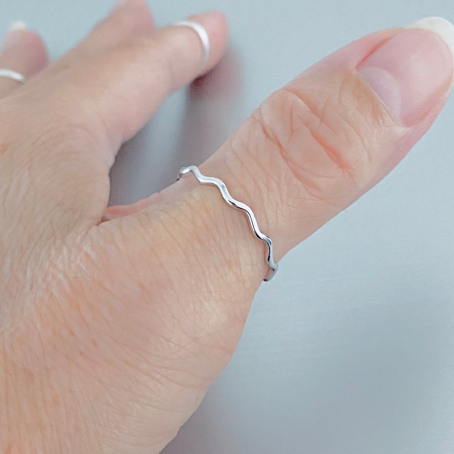 Sterling Silver Dainty Wave Band Ring – Minimalist Ocean Waves Stackable Silver Bands
