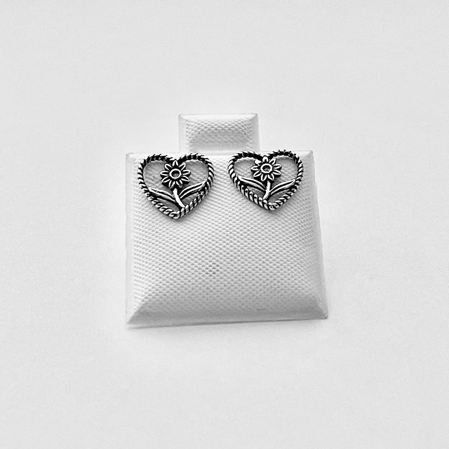 925 Sterling Silver Rope Heart Daisy Stud Earrings | Flower & Love Heart Silver Earrings