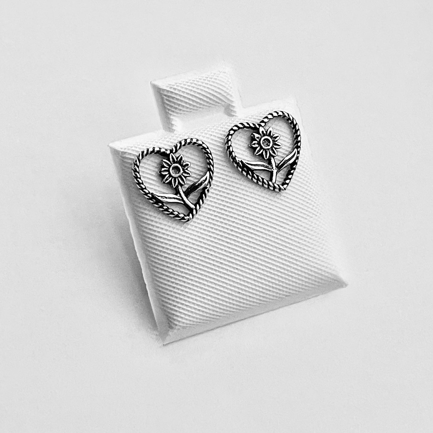 925 Sterling Silver Rope Heart Daisy Stud Earrings | Flower & Love Heart Silver Earrings