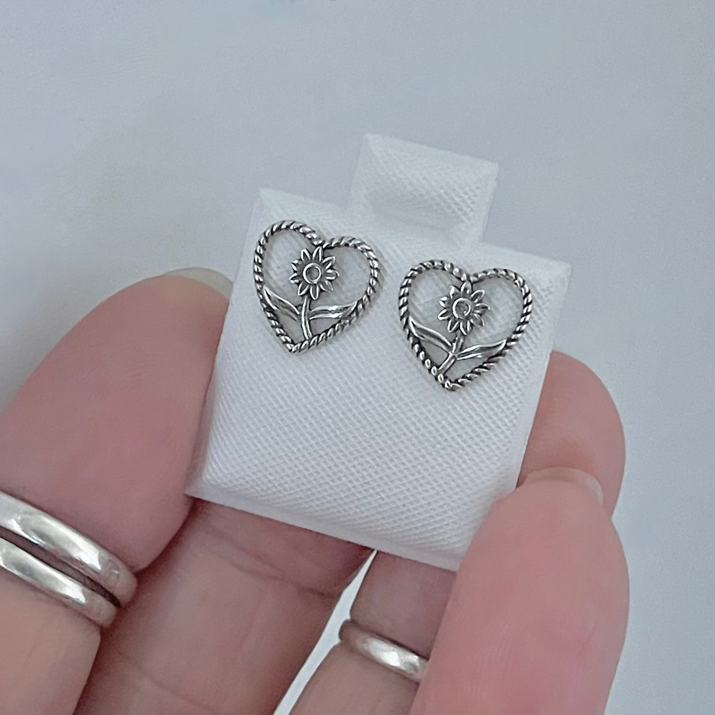 925 Sterling Silver Rope Heart Daisy Stud Earrings | Flower & Love Heart Silver Earrings