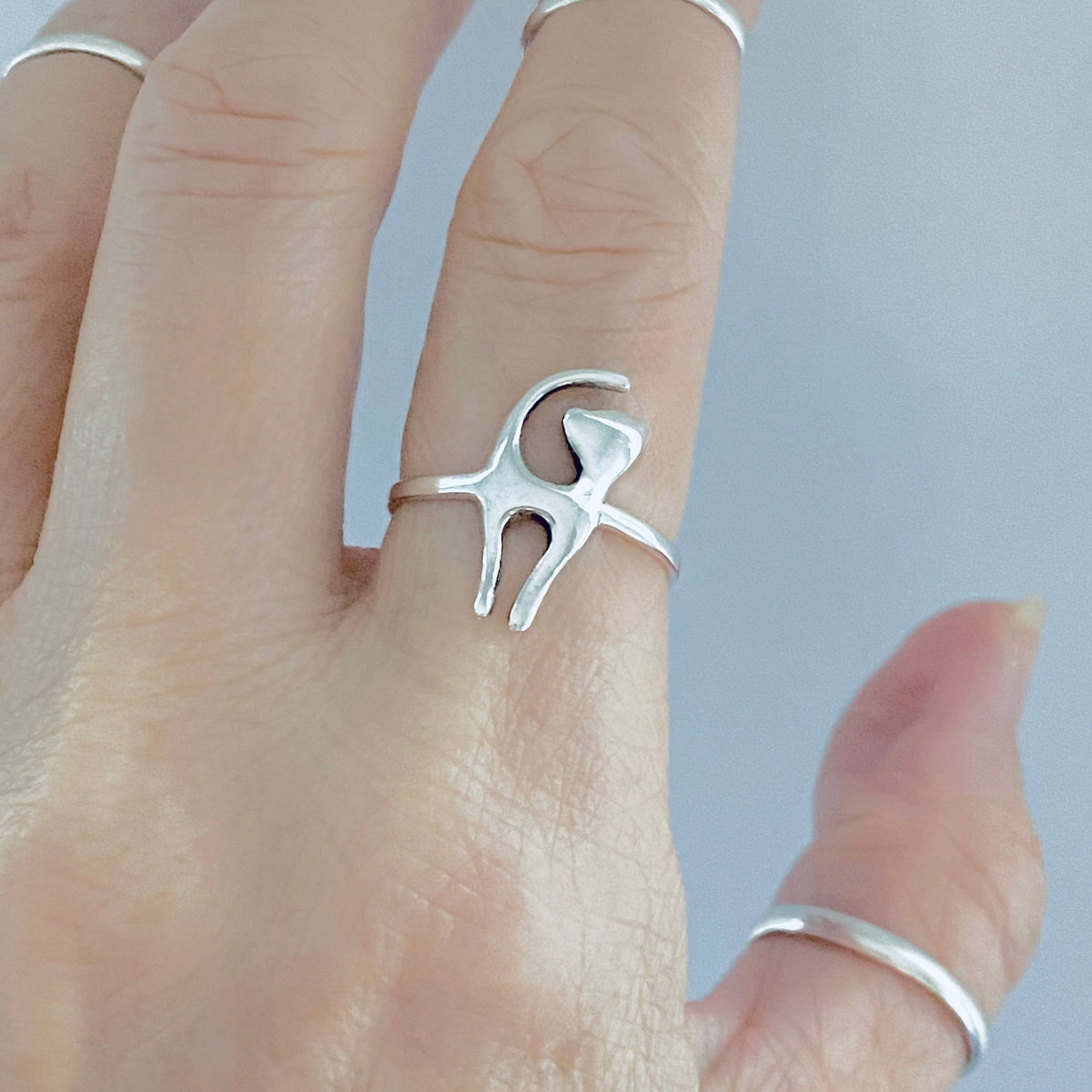 925 Sterling Silver Delicate Posing Cat Ring | Dainty Thin Pet Kitty Cats Animal Silver Rings