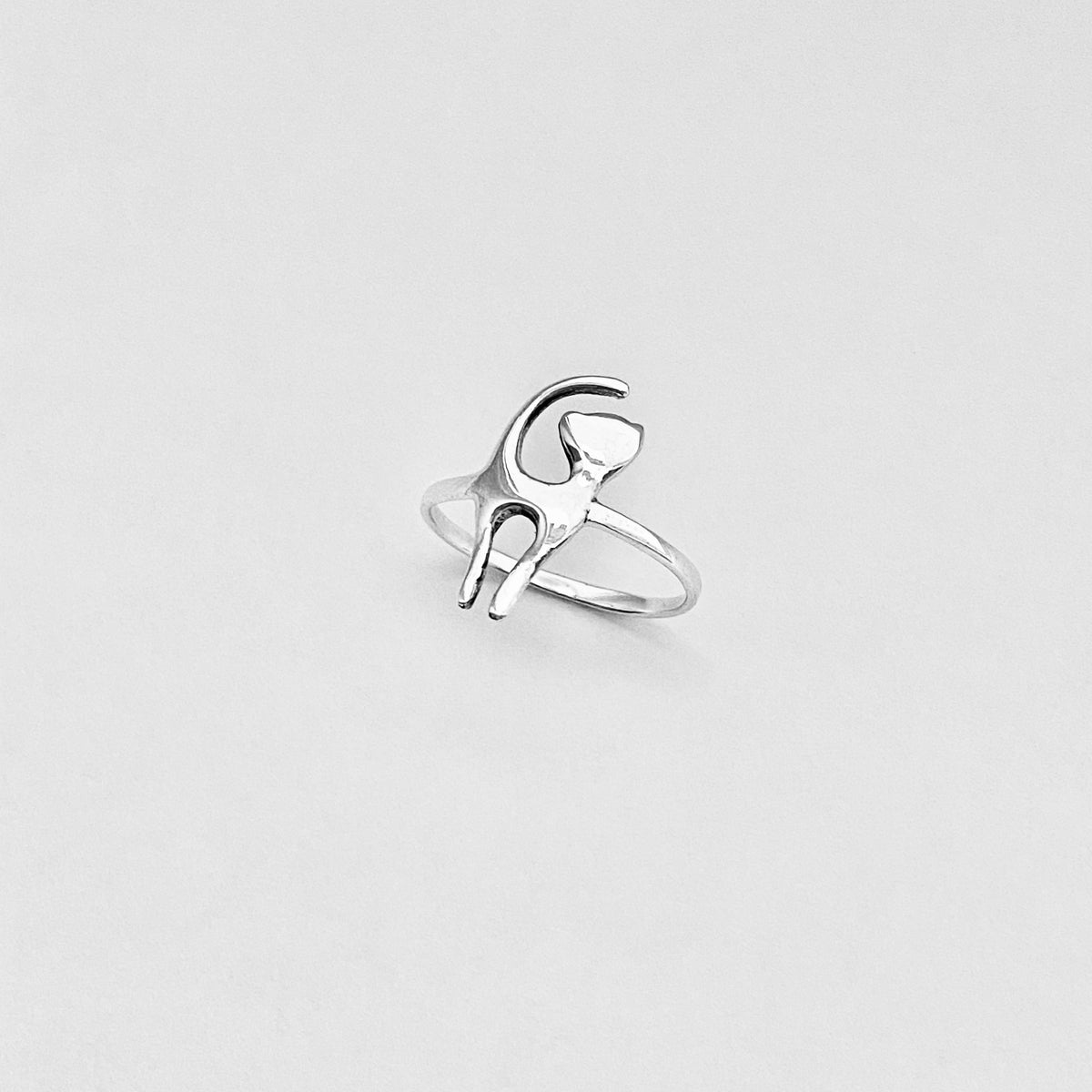 925 Sterling Silver Delicate Posing Cat Ring | Dainty Thin Pet Kitty Cats Animal Silver Rings