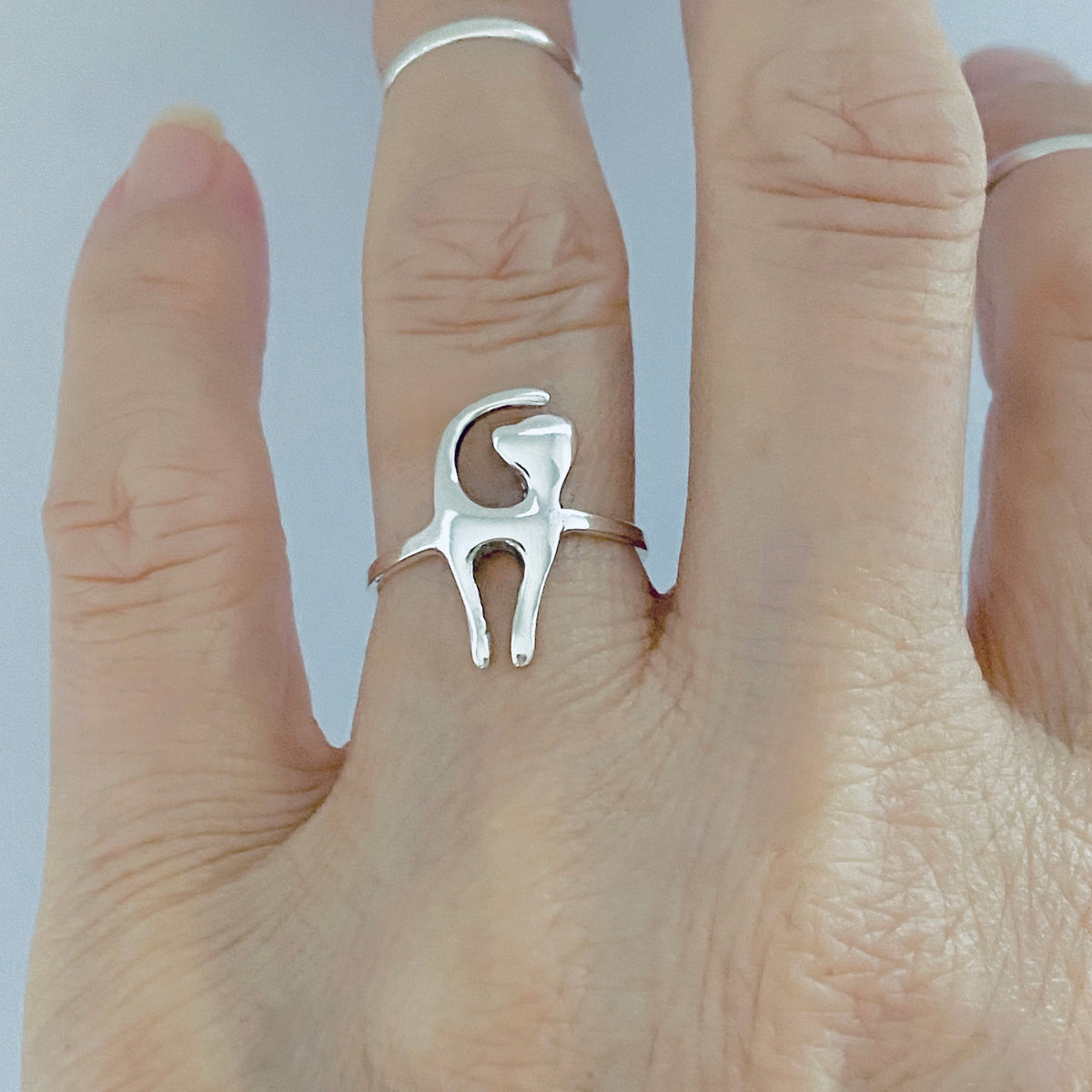 925 Sterling Silver Delicate Posing Cat Ring | Dainty Thin Pet Kitty Cats Animal Silver Rings