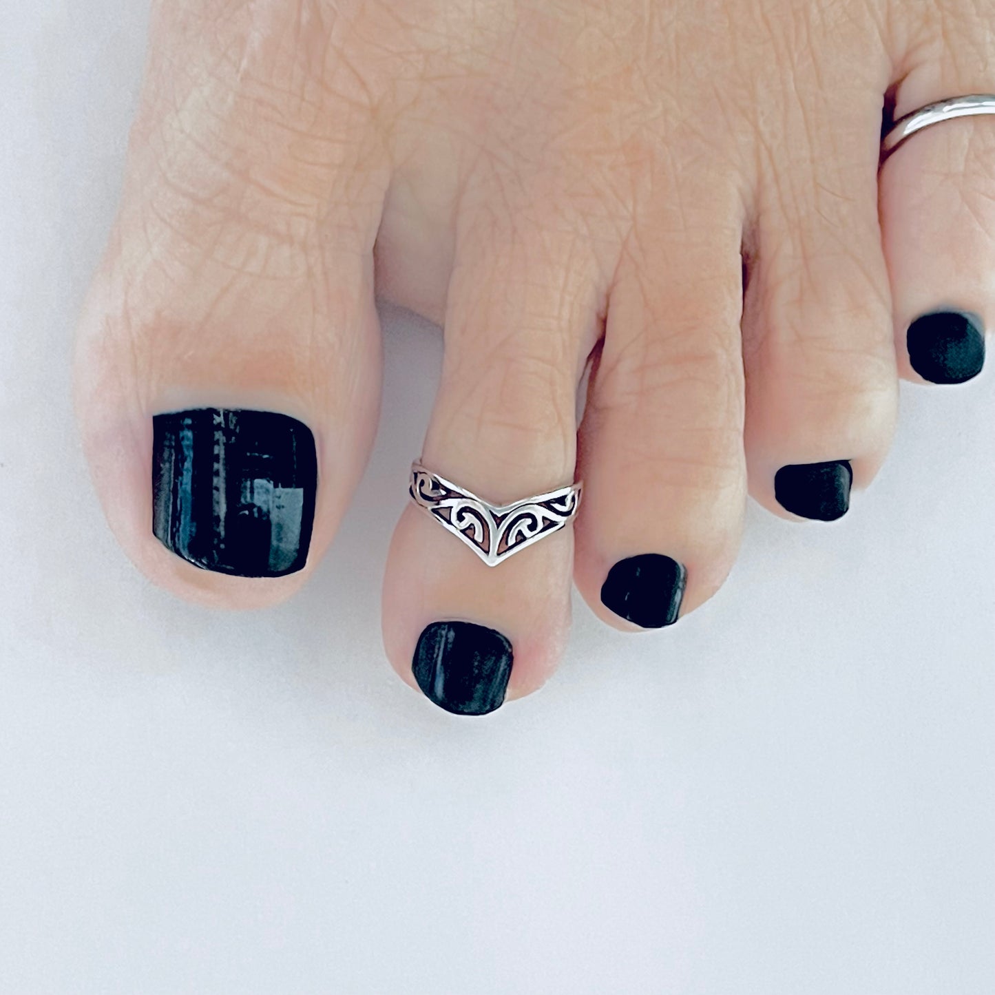 Sterling Silver Filigree Chevron Toe Ring, V Shape Midi Jewelry Rings