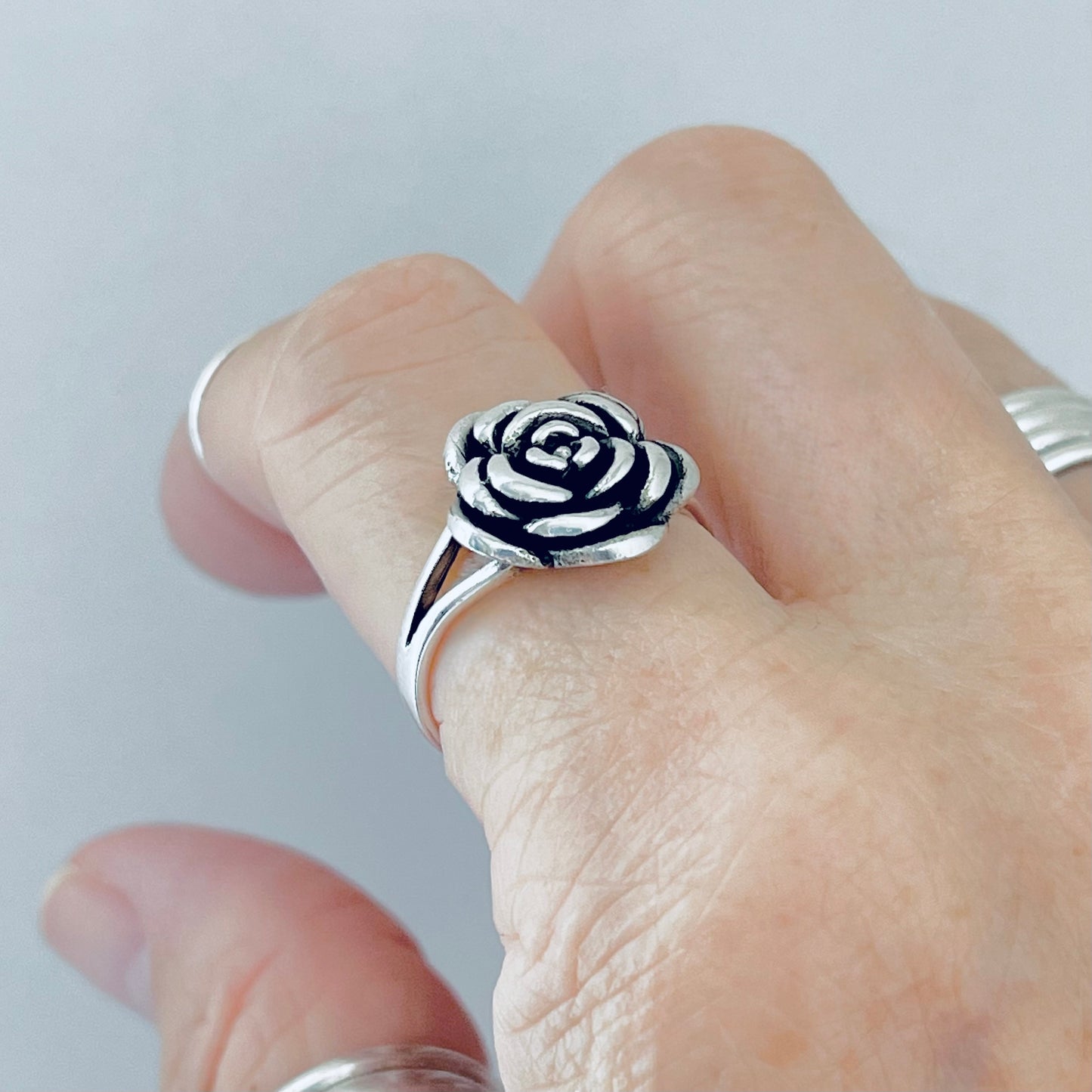 Sterling Silver Simple Statement Rose Ring – Floral Love Silver Rings