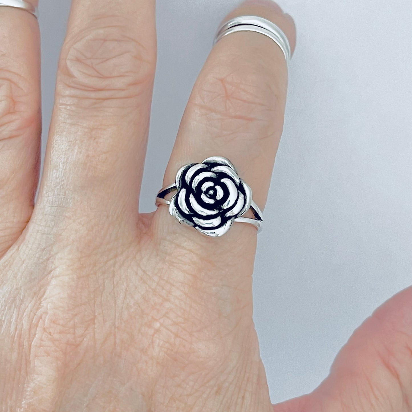 Sterling Silver Simple Statement Rose Ring – Floral Love Silver Rings