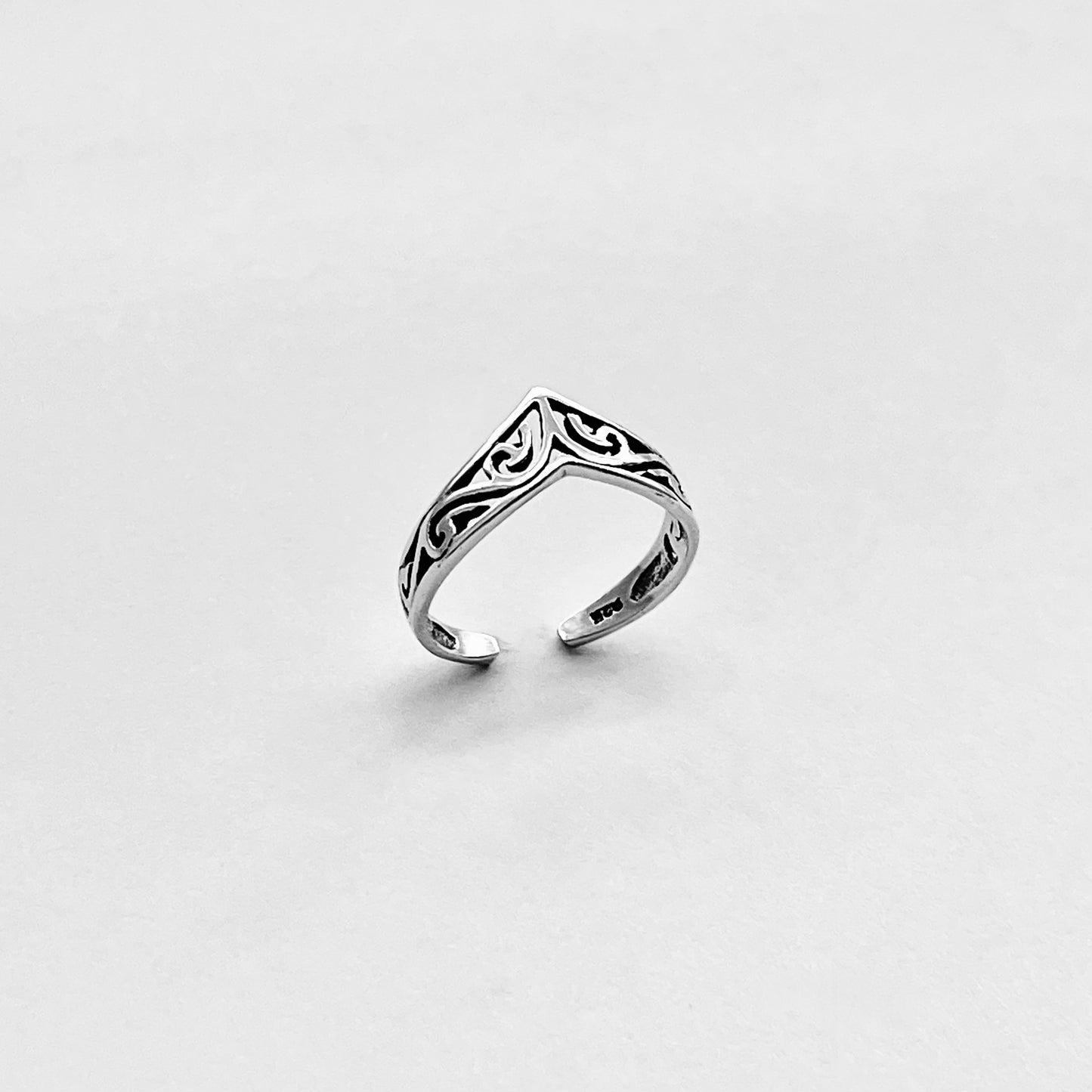 Sterling Silver Filigree Chevron Toe Ring, V Shape Midi Jewelry Rings