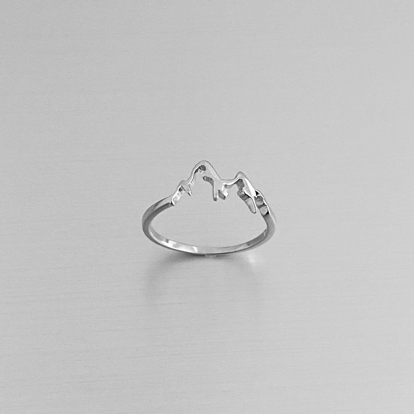 Sterling Silver Small Delicate Mountain Ring, Hiking Silver Rings, Desert Ring