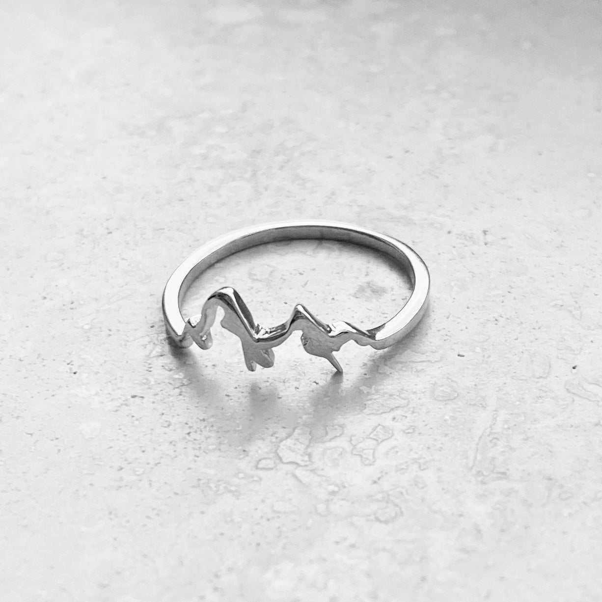 Sterling Silver Small Delicate Mountain Ring, Hiking Silver Rings, Desert Ring