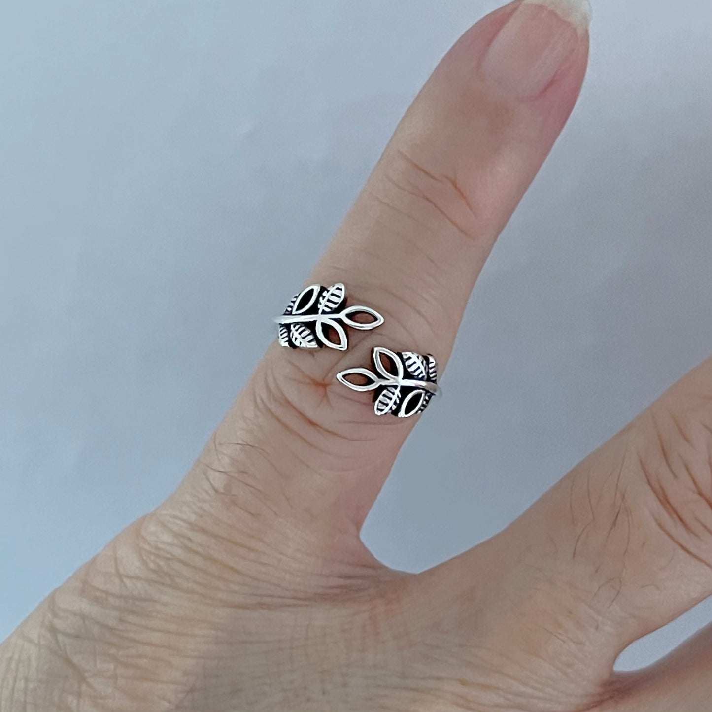 Sterling Silver Alternating Leaves Toe Ring, Tree of Life Silver Rings