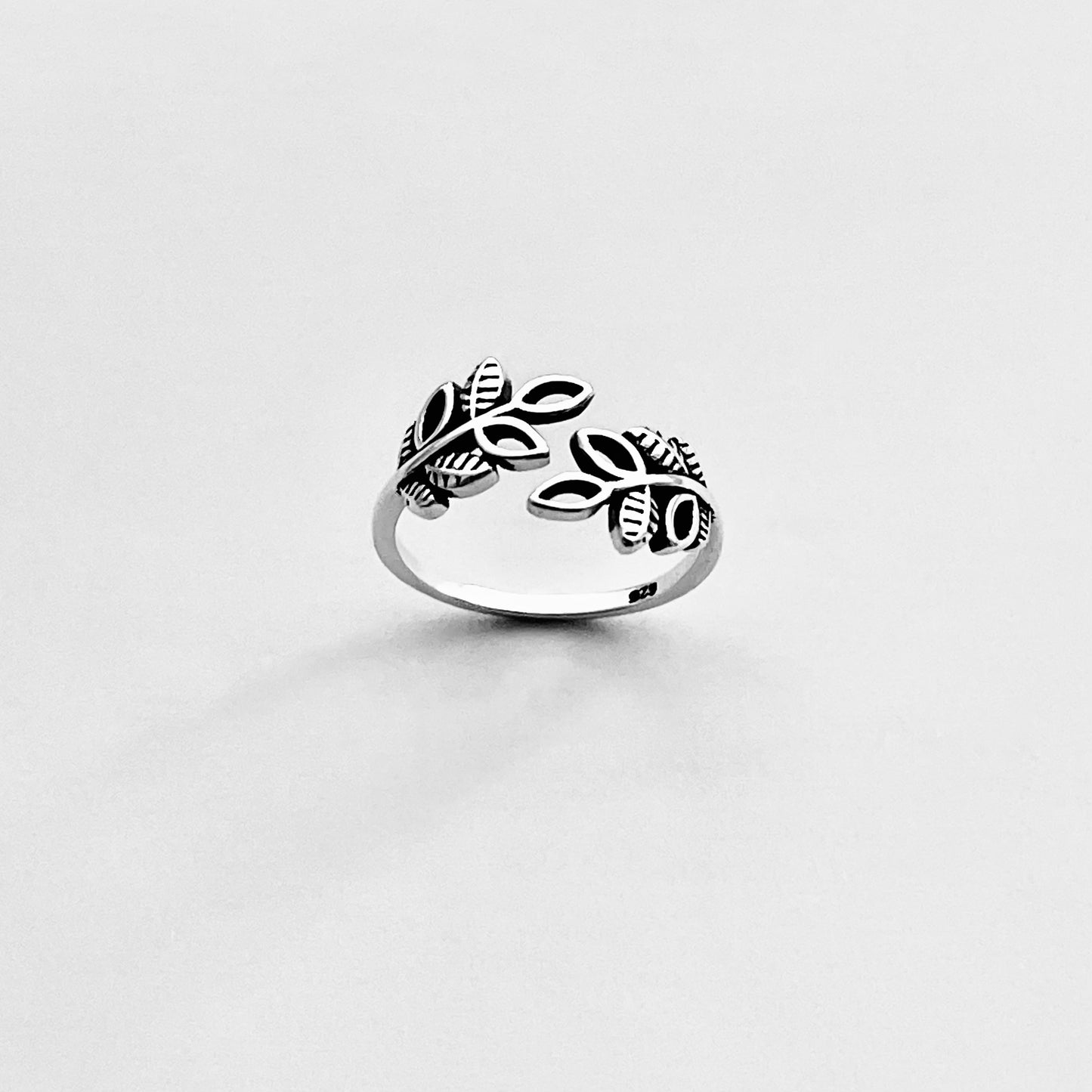 Sterling Silver Alternating Leaves Toe Ring, Tree of Life Silver Leaf Rings