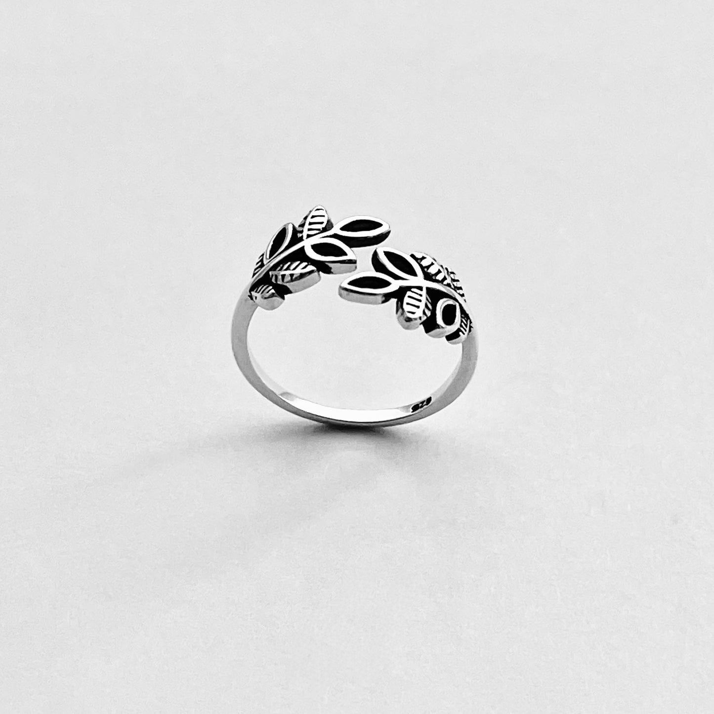 Sterling Silver Alternating Leaves Toe Ring, Tree of Life Silver Leaf Rings