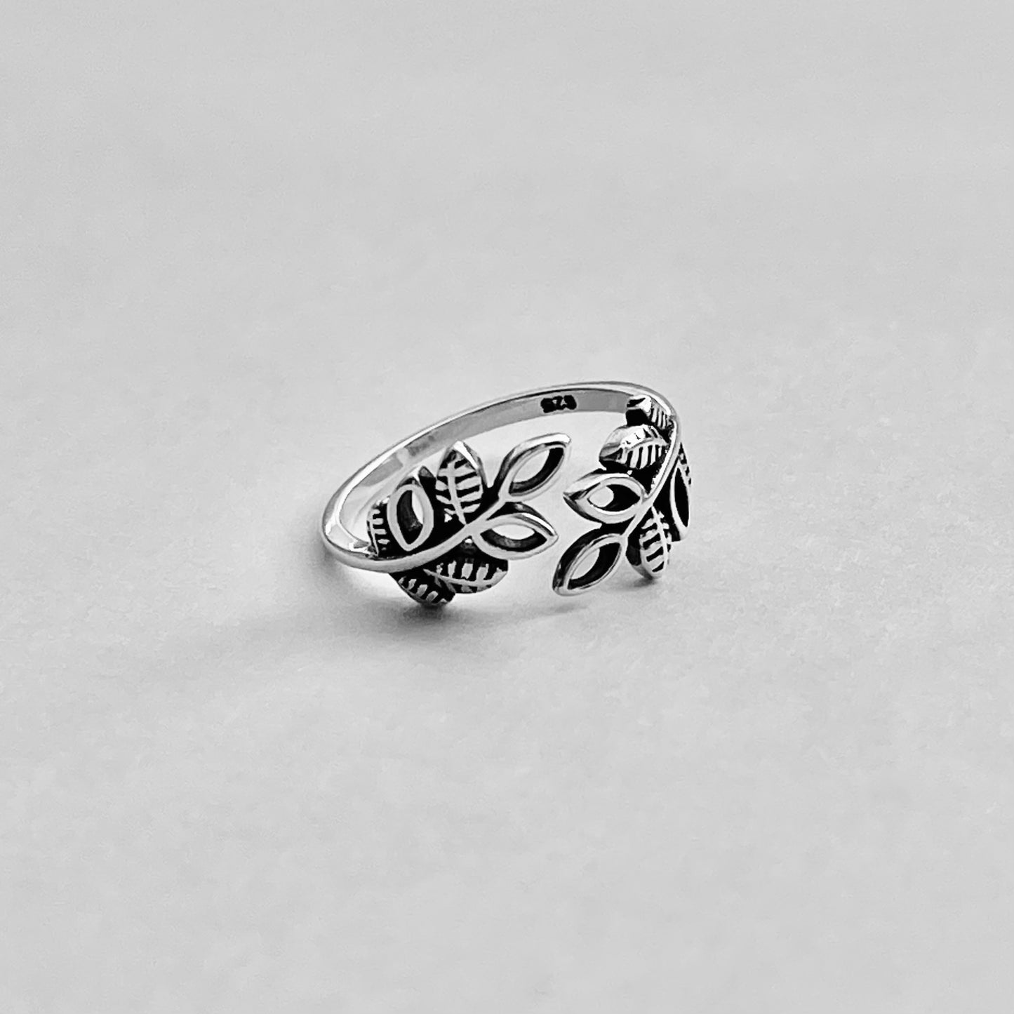 Sterling Silver Alternating Leaves Toe Ring, Tree of Life Silver Rings