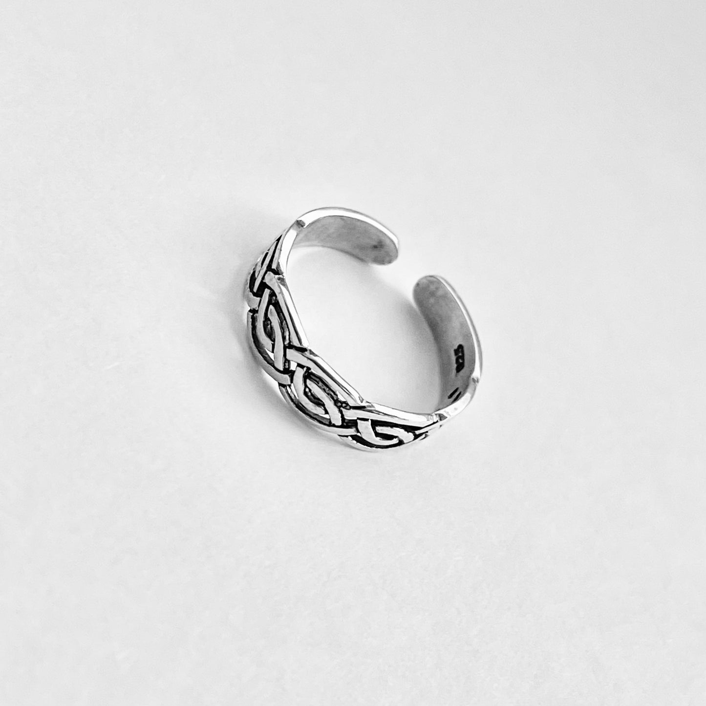 Sterling Silver Celtic Toe Ring, Minimalist Silver Ring, Silver Trinity Band