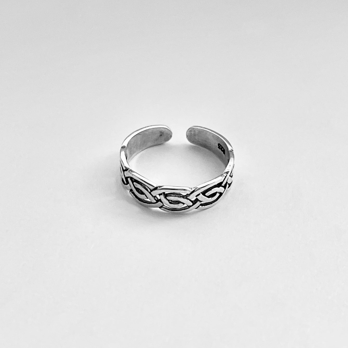 Sterling Silver Celtic Toe Ring, Minimalist Silver Ring, Silver Trinity Band