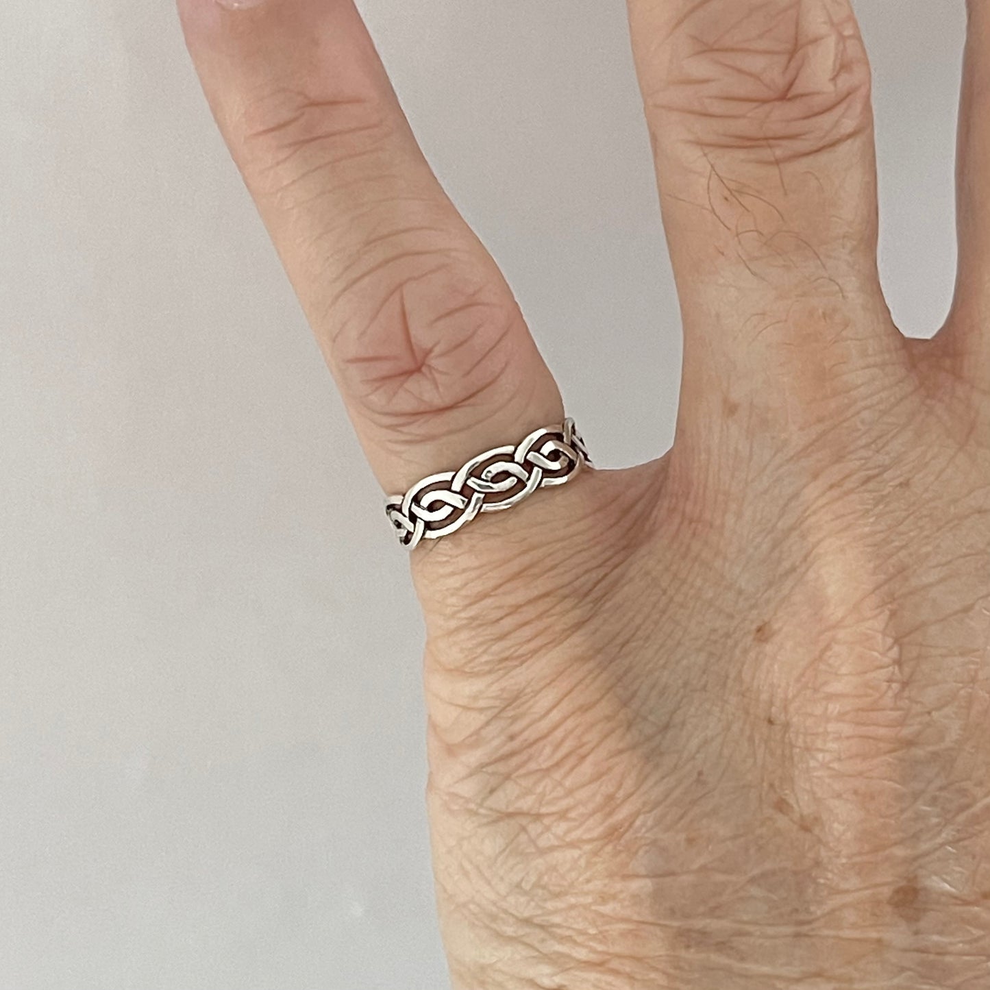 Sterling Silver Celtic Toe Ring, Minimalist Silver Ring, Silver Trinity Band