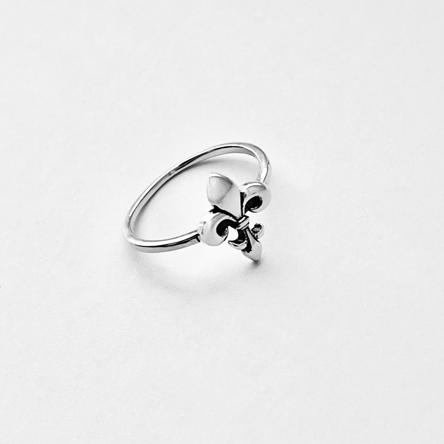 925 Sterling Silver Small Fleur de Lis Ring | Dainty Saints & Lily Jewelry