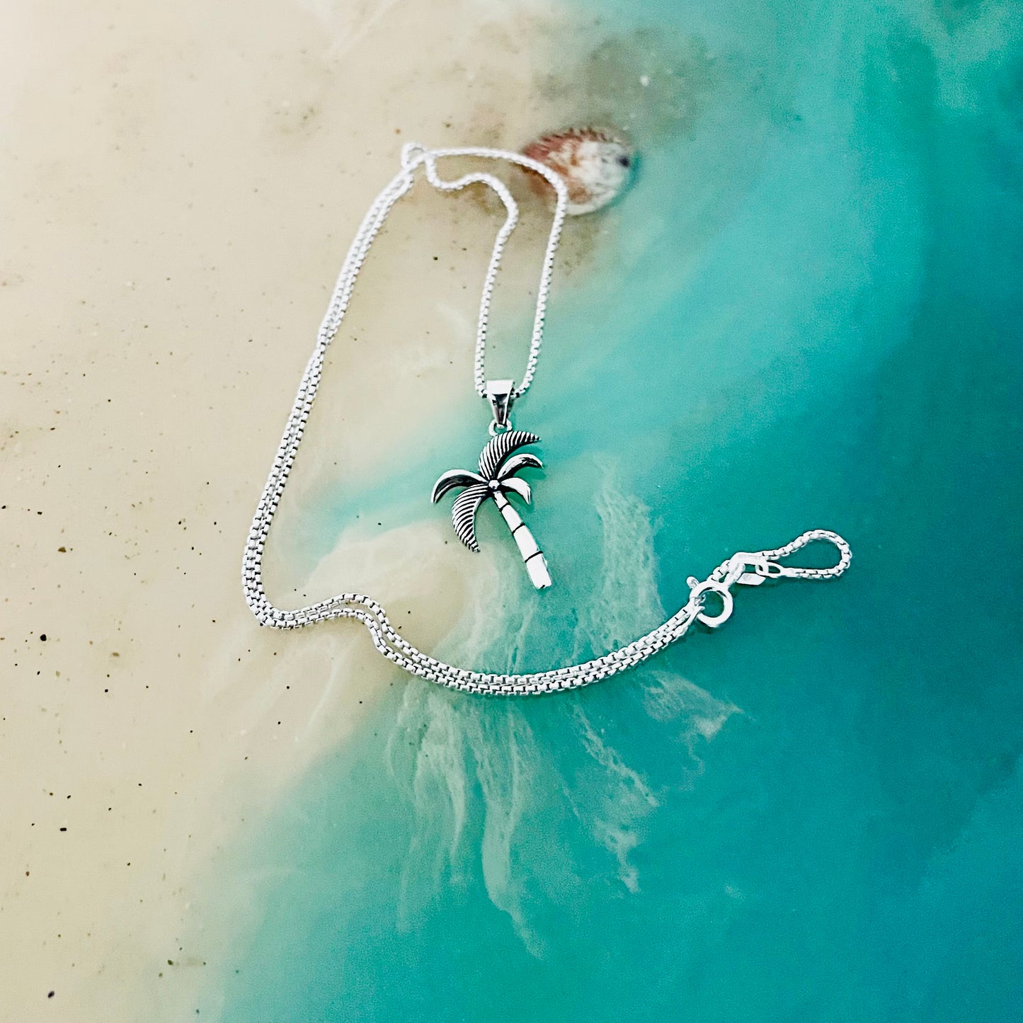 Sterling Silver Small Palm Tree Necklace – Minimalist Tropical Pendant Chain