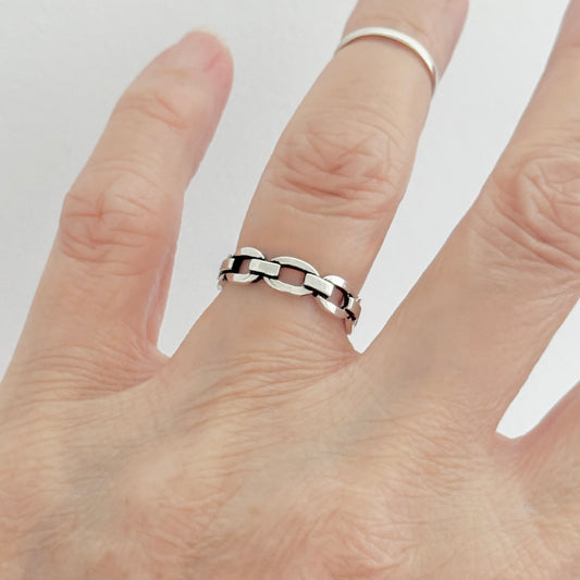 925 Sterling Silver Eternity Flat Round Chain Link Ring | Unisex Stackable Wedding Band