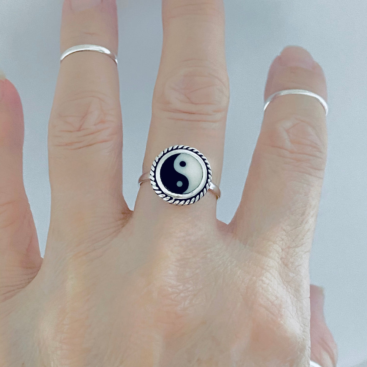 925 Sterling Silver Round Yin and Yang Ring with Rope | Yoga Balance of Life Silver Rings