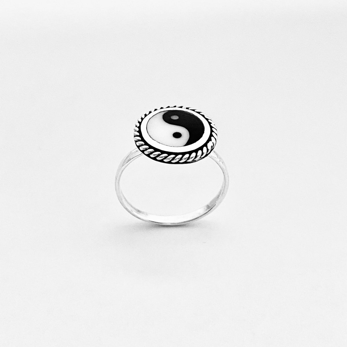 925 Sterling Silver Round Yin and Yang Ring with Rope | Yoga Balance of Life Silver Rings