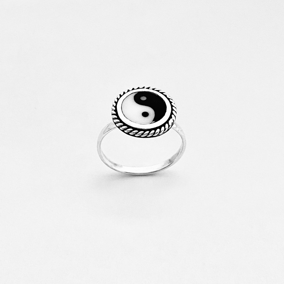 925 Sterling Silver Round Yin and Yang Ring with Rope | Yoga Balance of Life Silver Rings