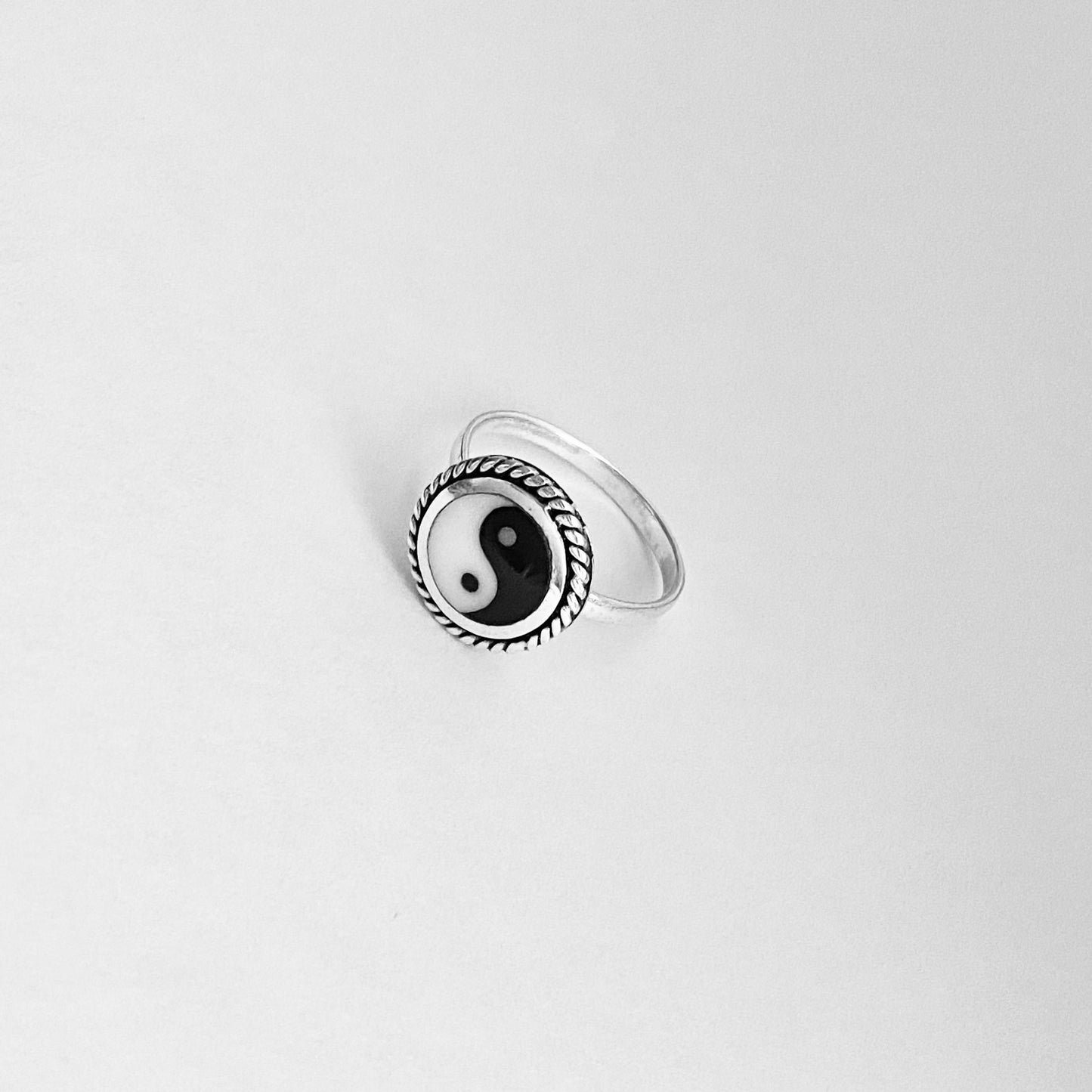 Sterling Silver Round Yin and Yang Ring with Rope, Yoga Ring, Silver Rings