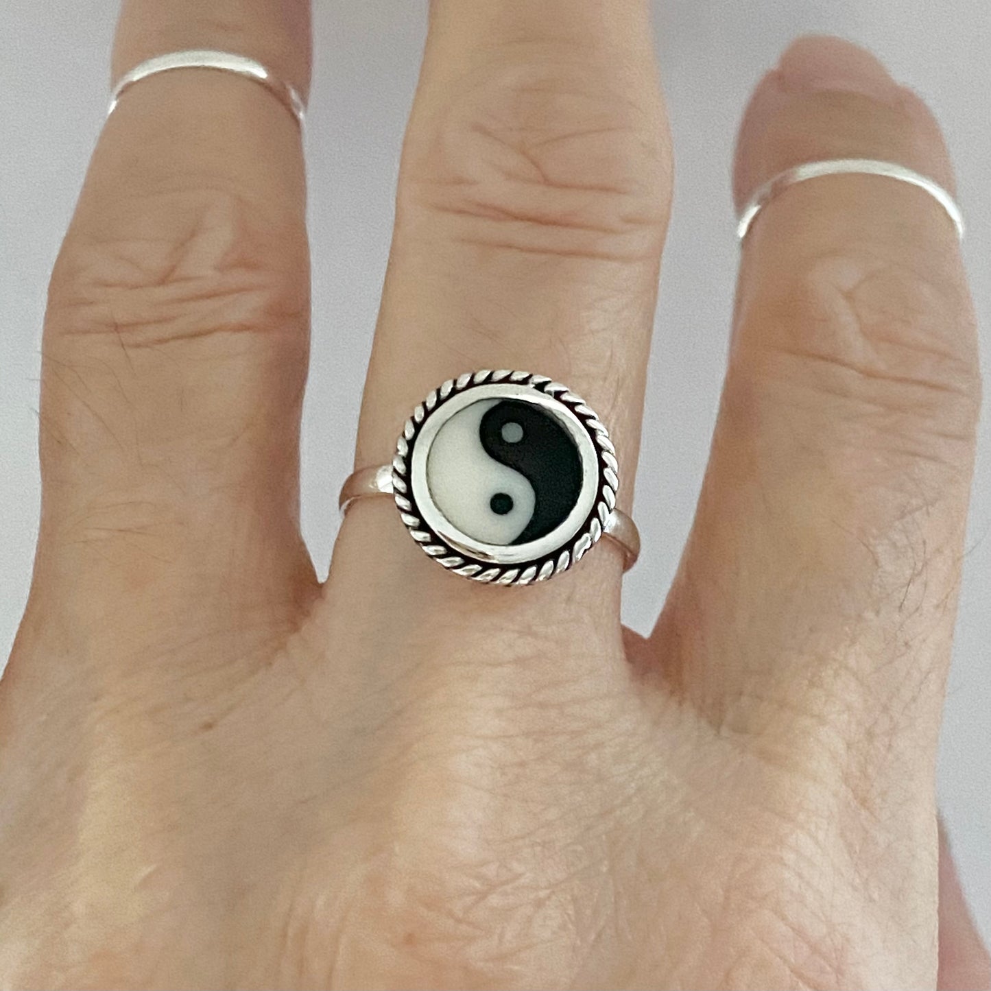 Sterling Silver Round Yin and Yang Ring with Rope, Yoga Ring, Silver Rings