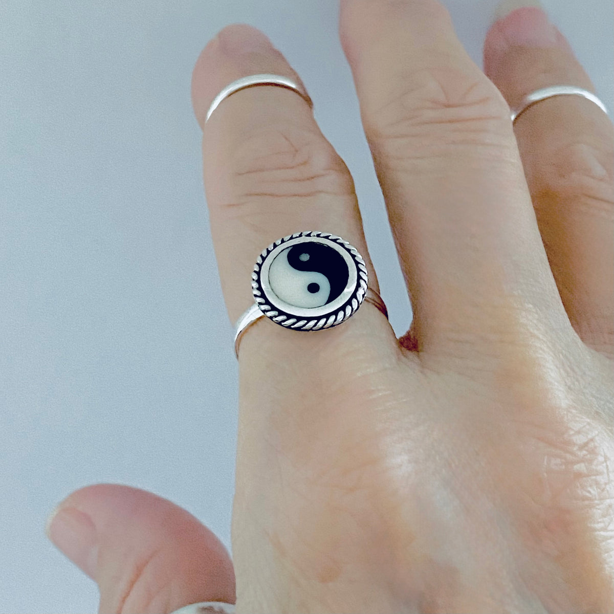 925 Sterling Silver Round Yin and Yang Ring with Rope | Yoga Balance of Life Silver Rings