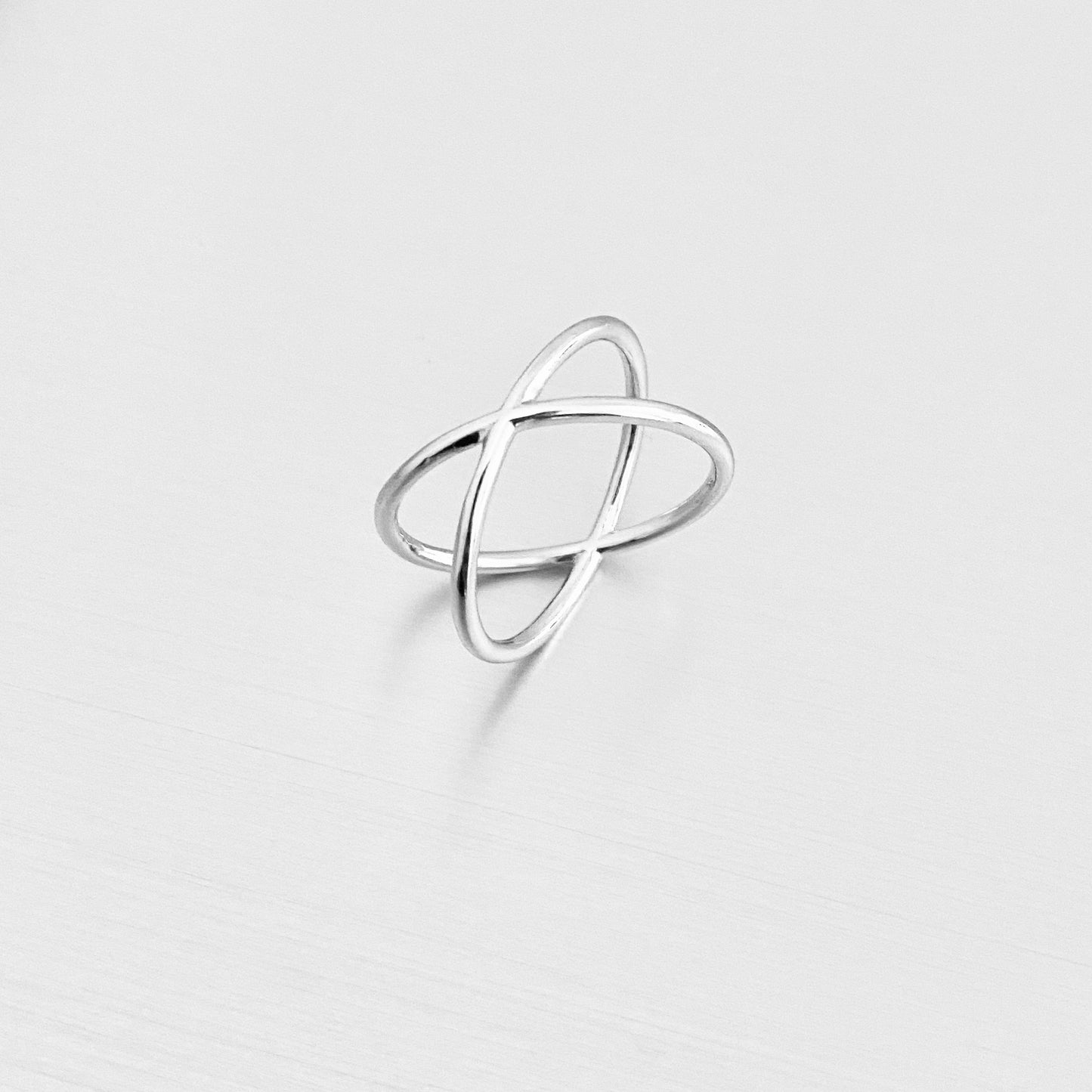 Sterling Silver Crisscross Ring – Geometric X Band Silver Rings