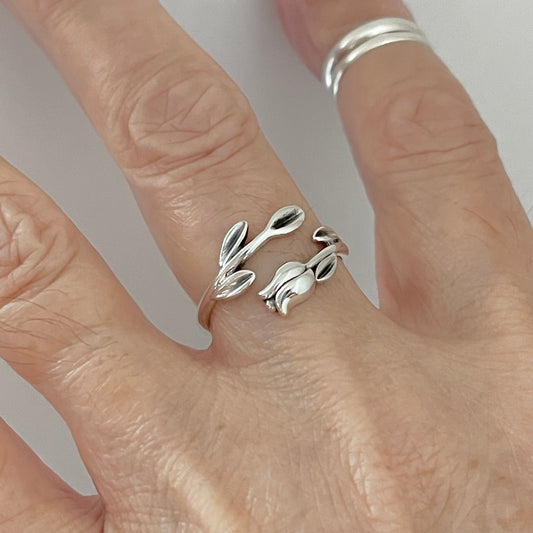 Sterling Silver Delicate Single Stem Rose Ring with Leaves, Tulip Flower Rings