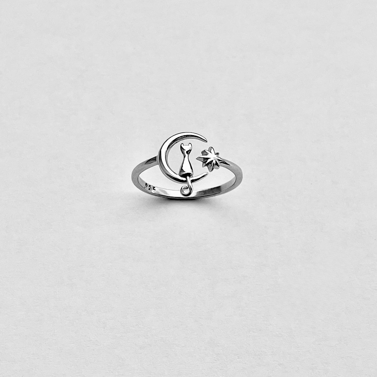 925 Sterling Silver Delicate Cat on Crescent Moon Ring | Dainty Celestial Kitty Animal Silver Rings