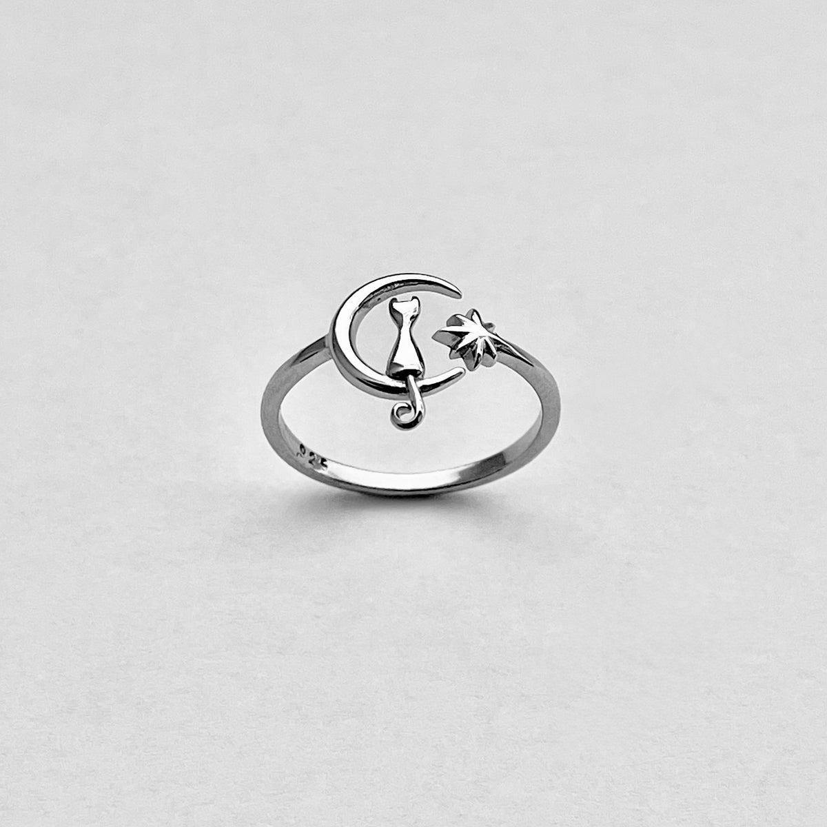 925 Sterling Silver Delicate Cat on Crescent Moon Ring | Dainty Celestial Kitty Animal Silver Rings