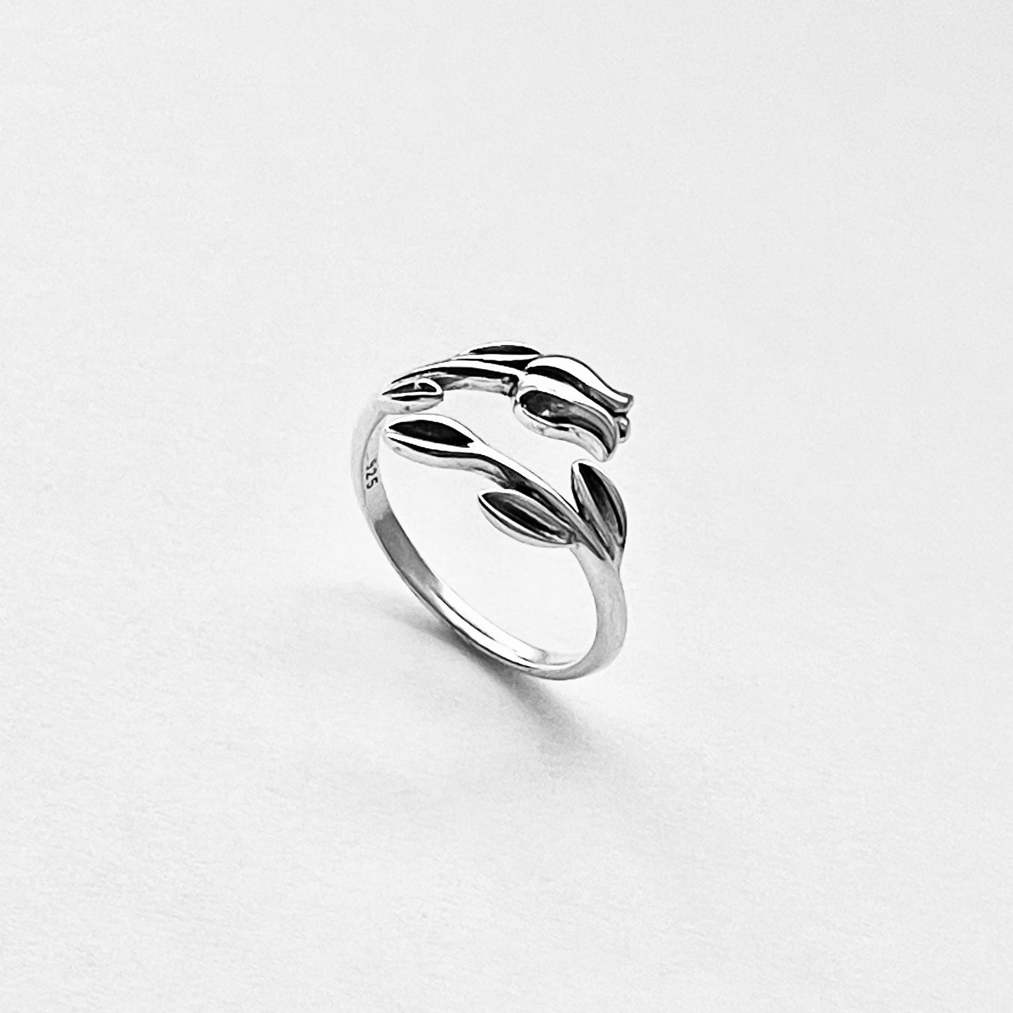 Sterling Silver Delicate Tulip Ring with Leaves – Flower Rose Silver Rings
