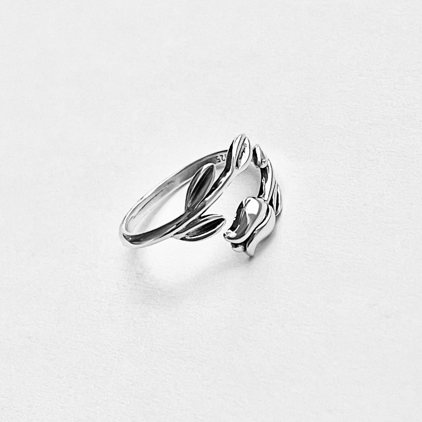 Sterling Silver Delicate Tulip Ring with Leaves – Flower Rose Silver Rings