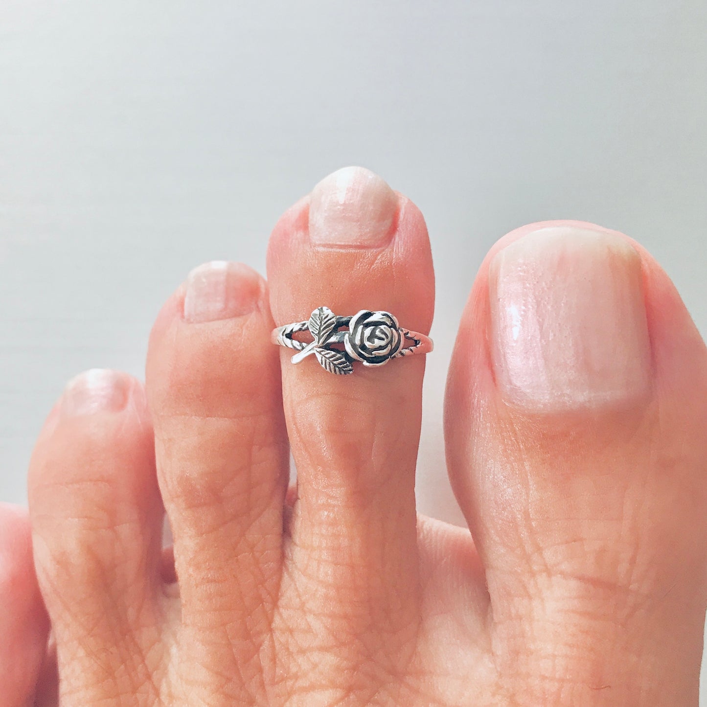 Sterling Silver Dainty Rose Toe Ring with Leaves – Flower Midi Pinky Silver Rings