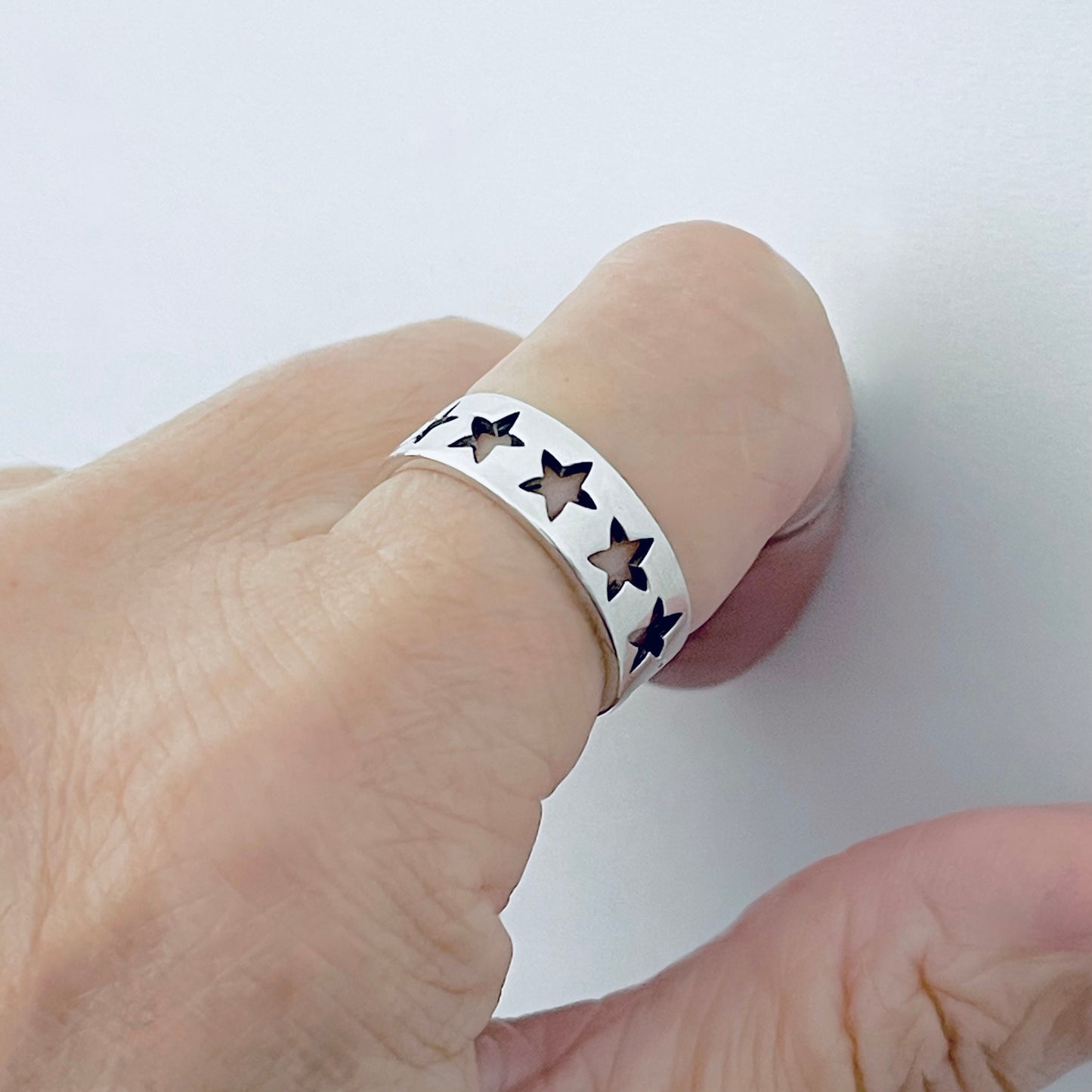 925 Sterling Silver Unisex Eternity Cut Out Star Ring, Stackable Wedding Bands, Celestial Jewelry