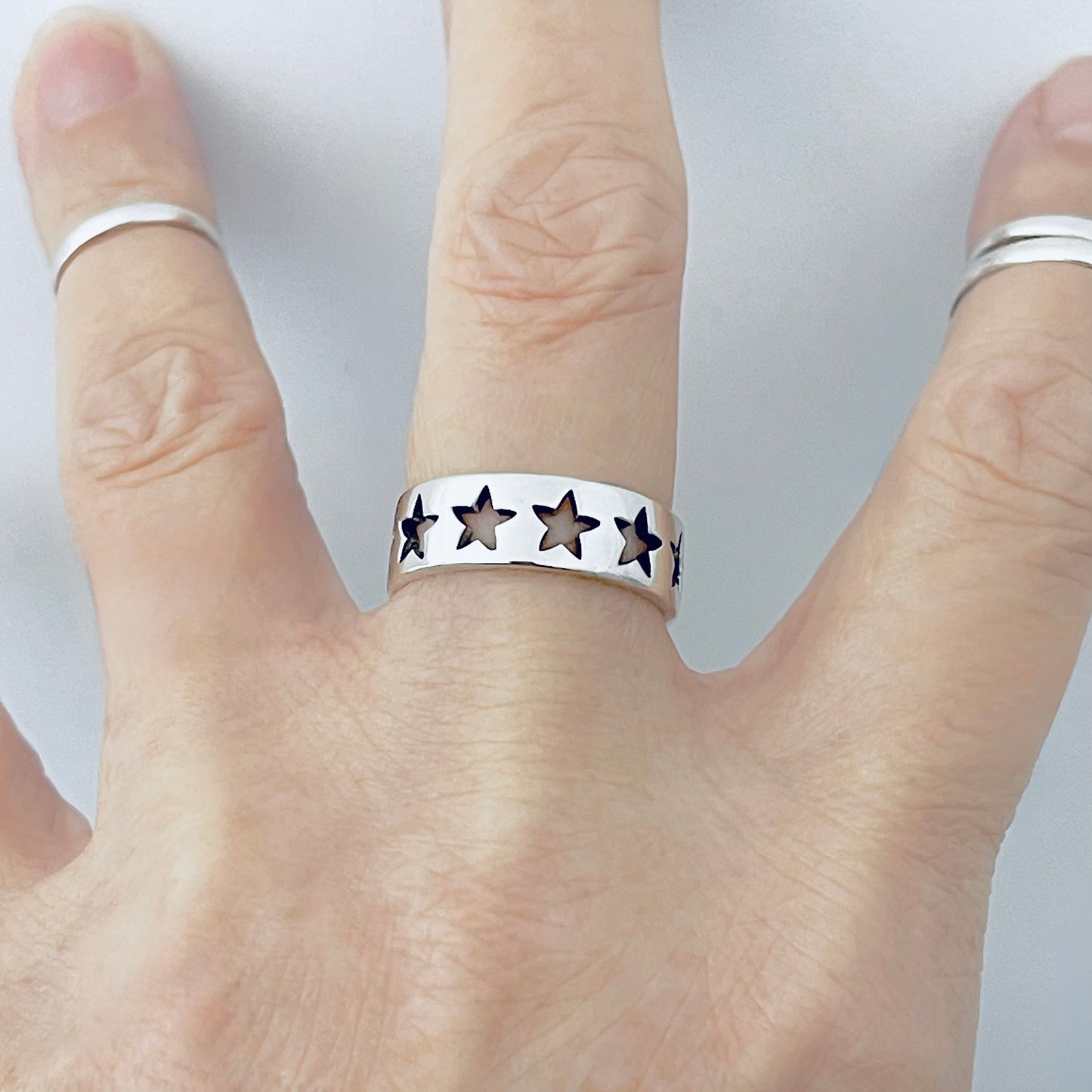 925 Sterling Silver Unisex Eternity Cut Out Star Ring, Stackable Wedding Bands, Celestial Jewelry