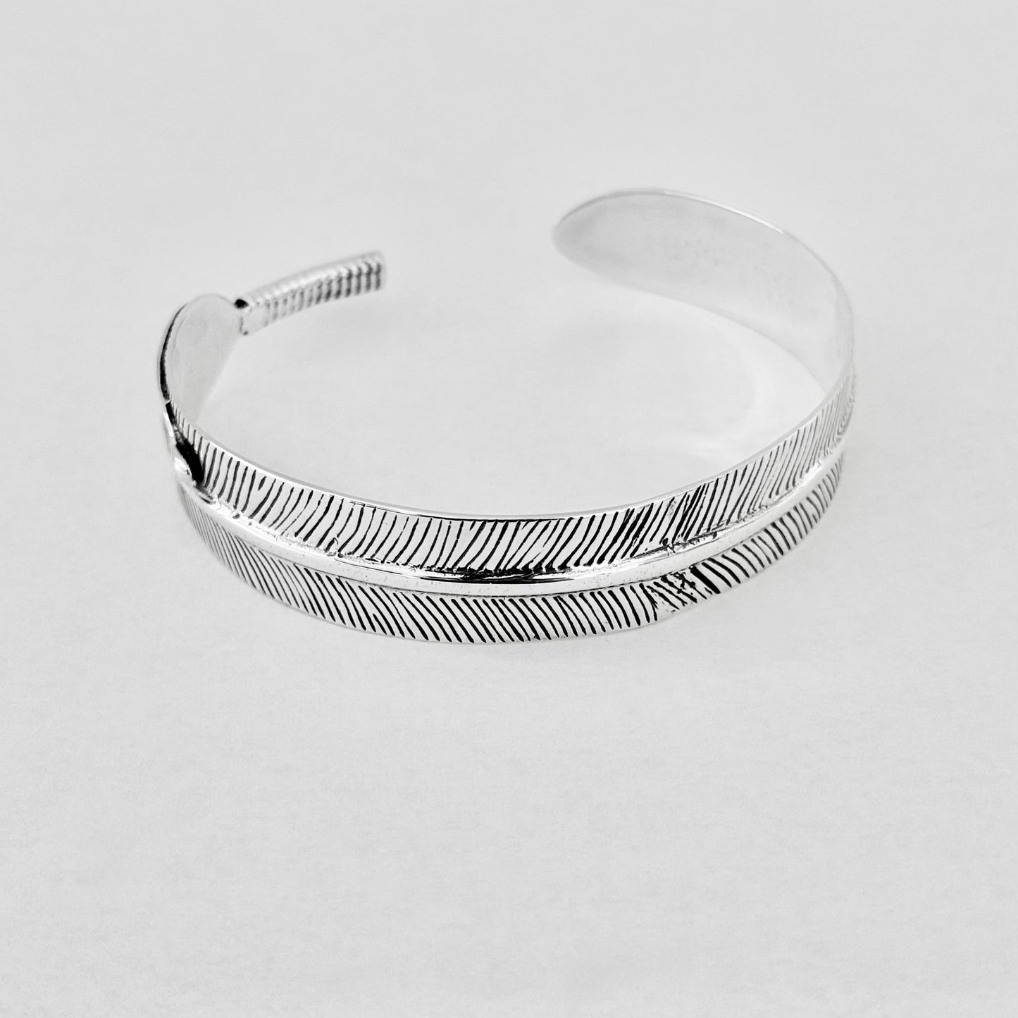 Sterling Silver Unisex Statement Western Feather Bangle – Spirit Bird Wing Boho Silver Bracelet