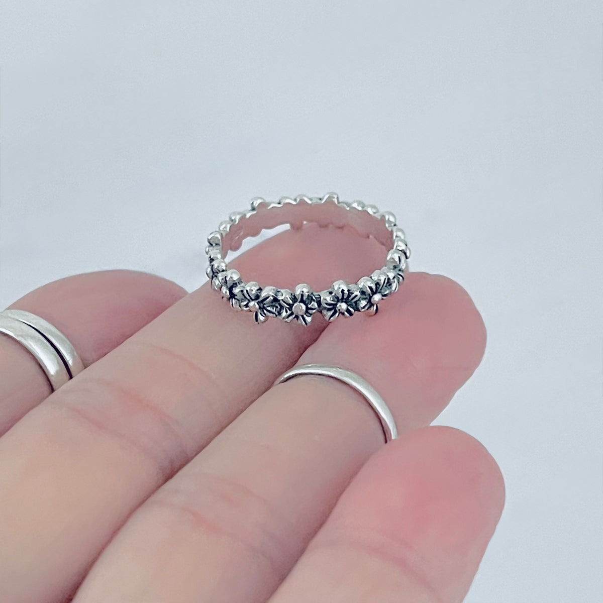 925 Sterling Silver Eternity Small Daisy Band Ring – Dainty Stackable Flower Wedding Bands