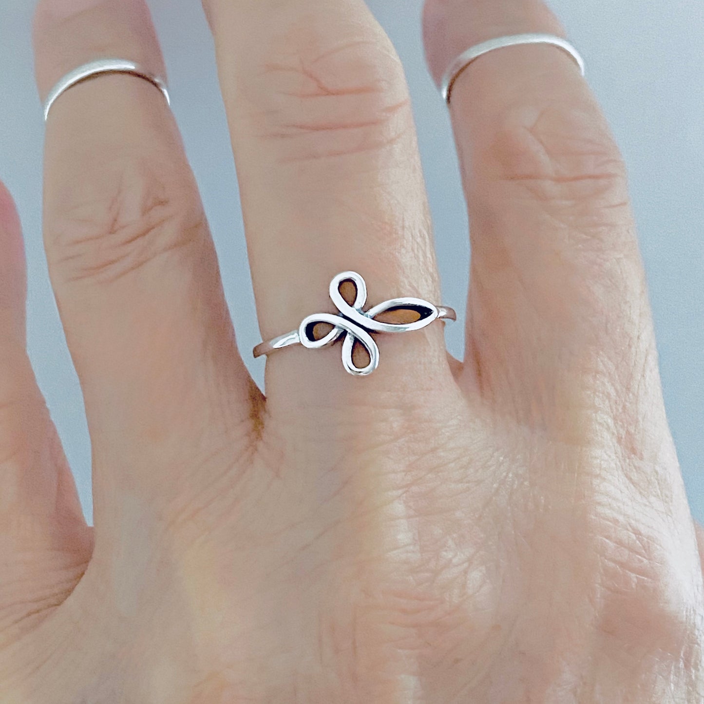 925 Sterling Silver Sideway Intertwined Cross Ring | Dainty Celtic Loops Religious Faith Jewelry