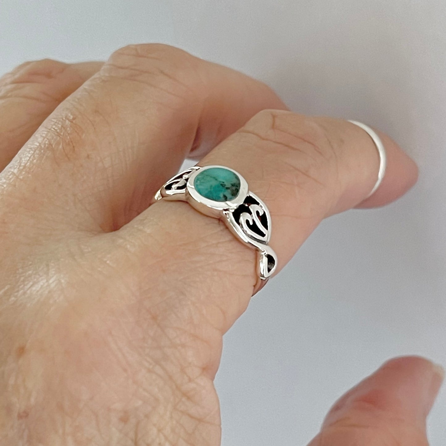 Sterling Silver Round Genuine Turquoise Ring with Swirl, Stone Ring, Silver Rings