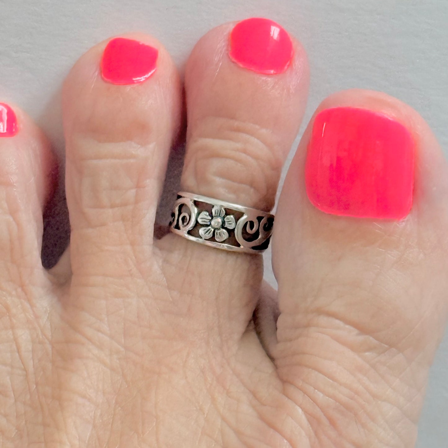 925 Sterling Silver Swirl & Flower Toe Ring | Forget Me Not Dainty Silver Ring