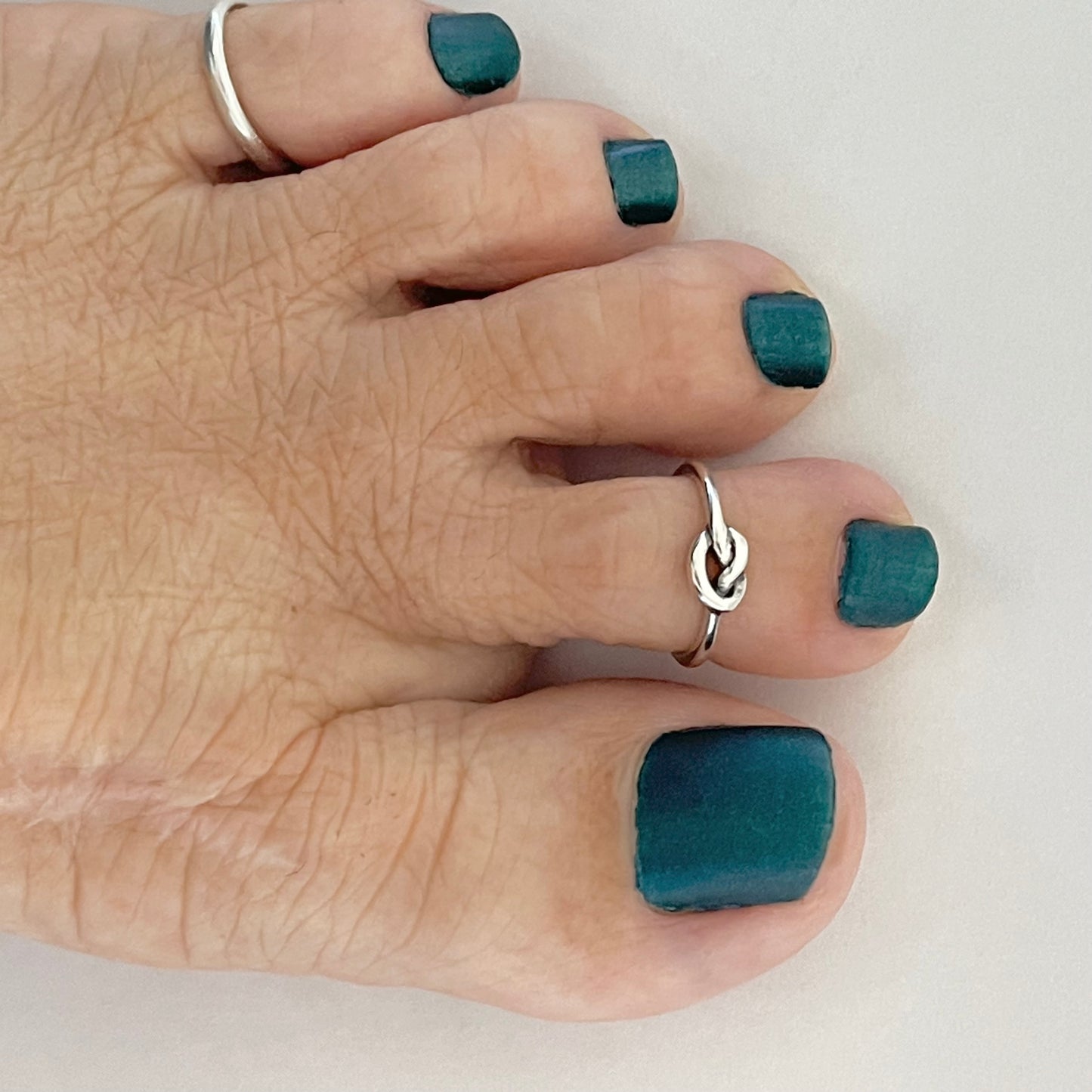 Sterling Silver Minimalist Love Knot Toe Ring, Silver Rings, Pretzel Knots Ring