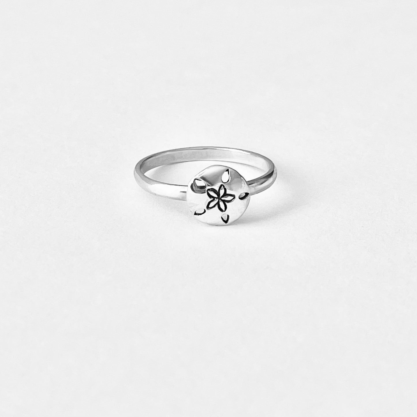 925 Sterling Silver Dainty Sand Dollar Ring | Beach Ocean Seashell Silver Rings