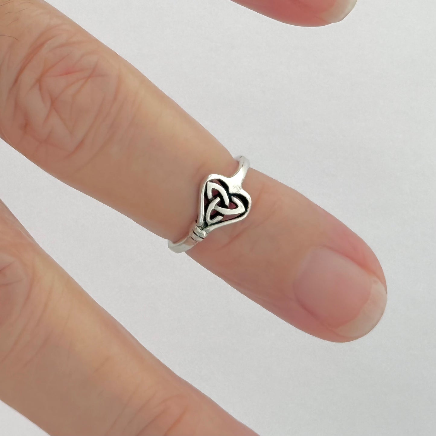 Sterling Silver Triquetra Heart Key Toe Ring, Eternity Love Rings, Celtic Knots